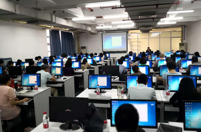 深化教學(xué)改革，探索智慧課堂 學(xué)院舉辦“微課制作及教學(xué)應(yīng)用”培訓(xùn)班